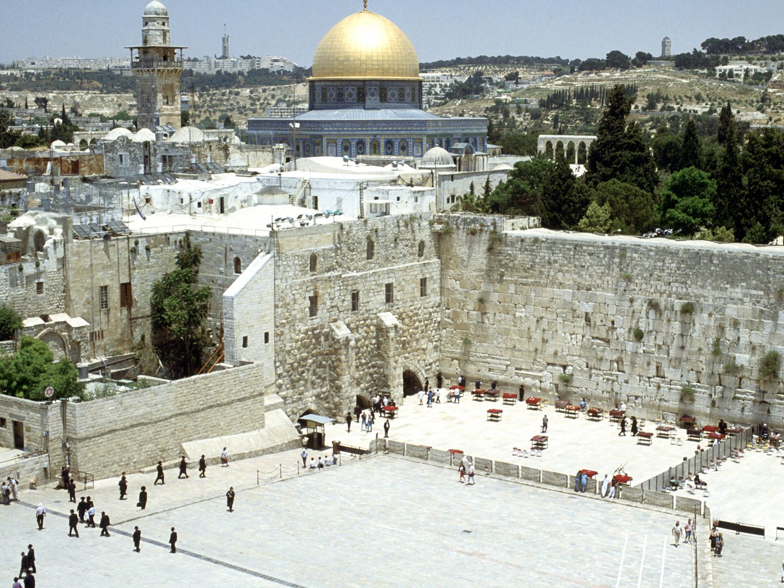 western-wall-and-omar-mosque-jerusalem-israel-1-1600x1200.jpg